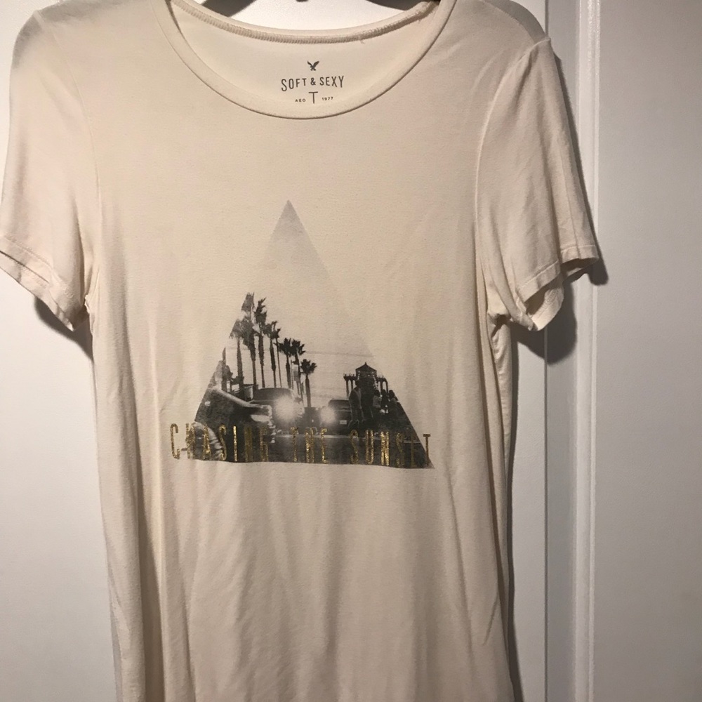 American Eagle tee